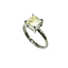 画像をギャラリービューアに読み込む, <VS2クラス/Kカラー>プリンセスカット 2ctダイヤプラチナリング